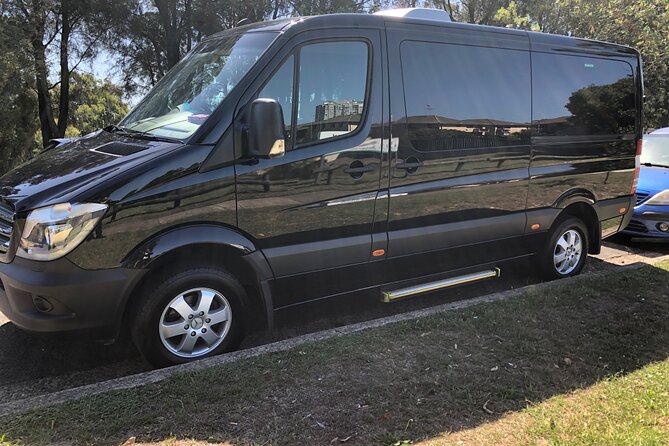 Private Transfer FROM Sydney CBD to Sydney Airport 1 to 5 people - The strongest point: punctual, comfortable service
