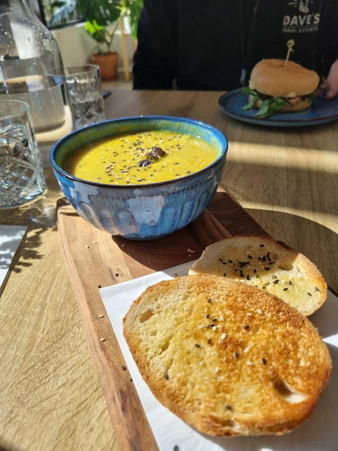 Roos, Blues & Views - Blue Mountains Day Tour w Lunch - Should you book Roos, Blues & Views?