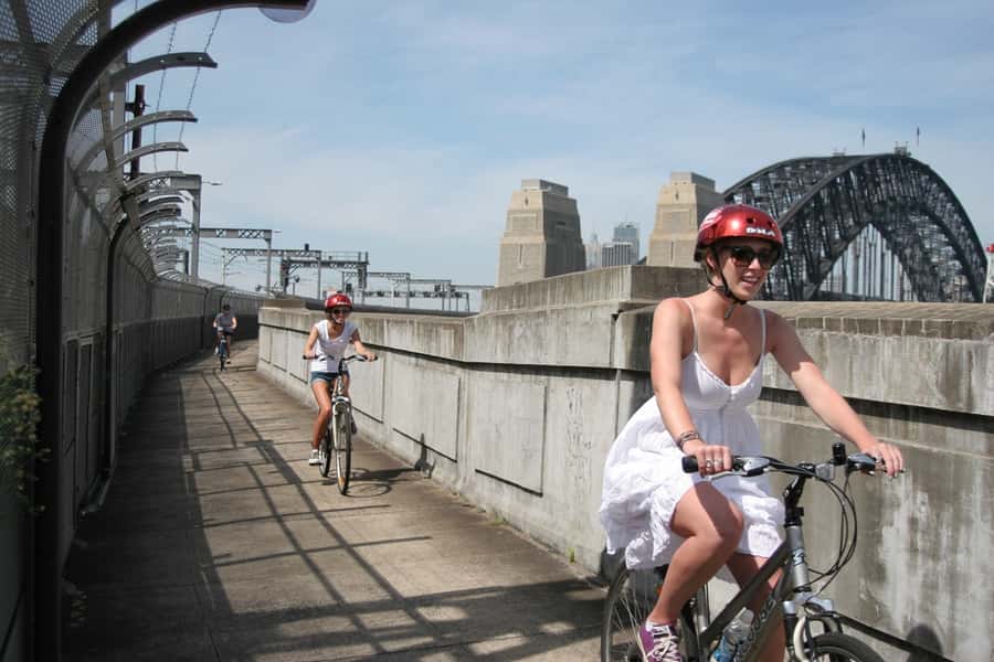 Scenic Sydney Harbour Bridge Bicycle Ride - The 2.5 km ride past Luna Park and Lavender Bay