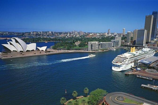 Shuttle Transfer from Sydney City Hotel to Sydney Cruise Port - What the 20-Minute Ride Is Really Like