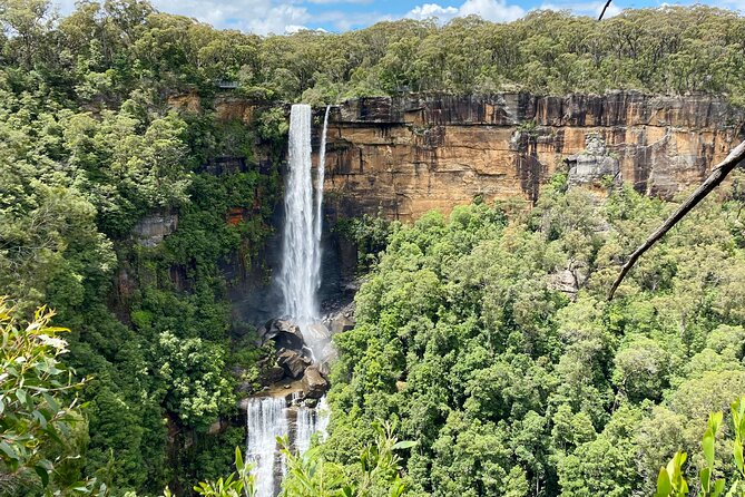 Southern Highlands Private Tour with Wine, Waterfall and Garden - Berrima and its 1830s Georgian street