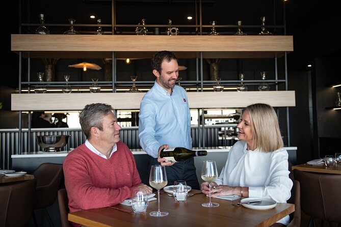 Sparkling Masterclass with Vineyard Tour and 4 Course Lunch - Tasting wines with more than ten years of age