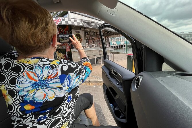 Story of Sydney Tour (mini coach) - Bondi Beach gives the morning a change of pace
