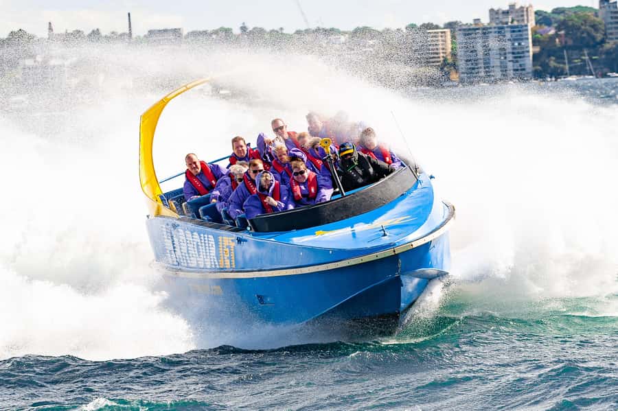 Sydney: 30-Minute Jet Boat Ride from Darling Harbour - Why this jet boat ride is different from a harbor cruise