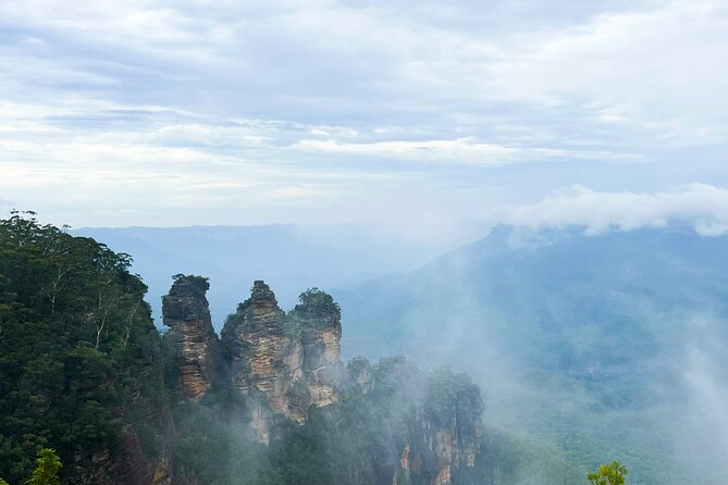 Sydney Blue Mountains Day Tour with Wildlife Park and Waterfalls - What the $128.39 price really covers