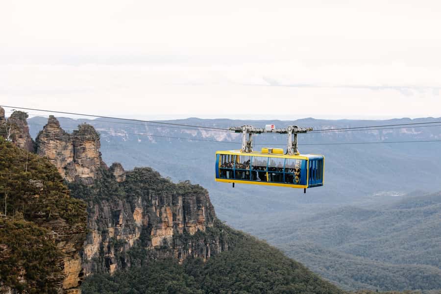 Sydney: Blue Mountains Scenic World, Wildlife Park and Lunch - Lunch and three rides at Scenic World