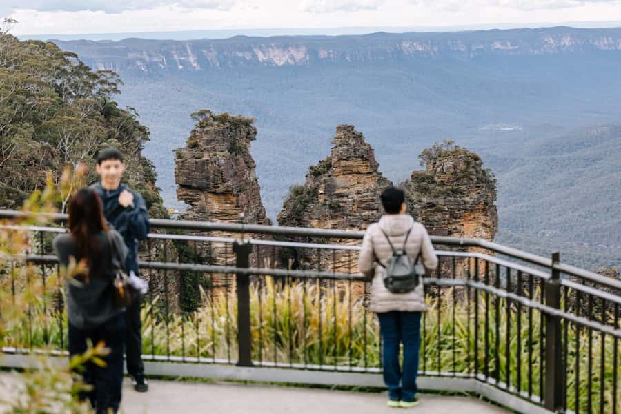 Sydney: Blue Mountains Scenic World, Wildlife Park and Lunch - Walking below the cliffs