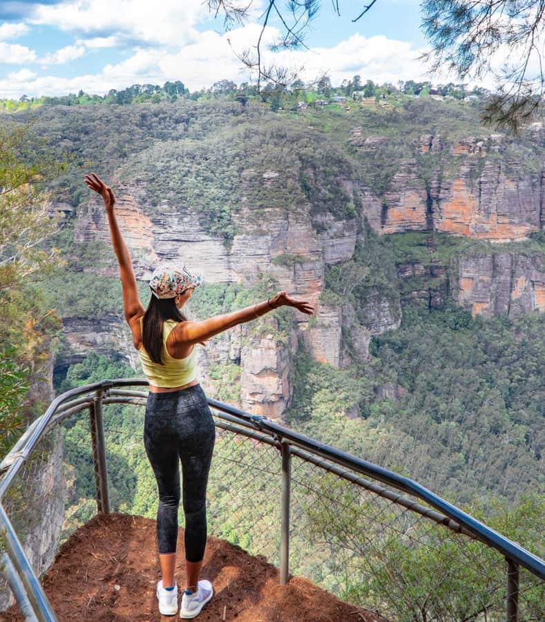 Sydney: Blue Mountains, Scenic World, Zoo & Lincoln's Rock - The 105-minute ride from Sydney to the mountains