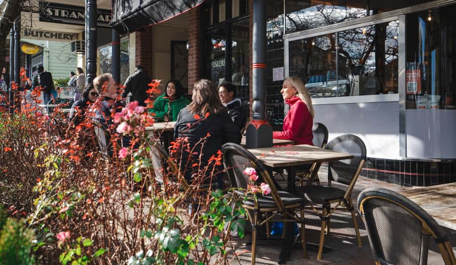 Sydney: Blue Mountains Wildlife & Bushwalk Small-Group Tour - Guides are the real variable