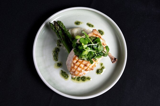 Sydney CABARET Dinner Cruise - Who will enjoy this Sydney dinner cruise?