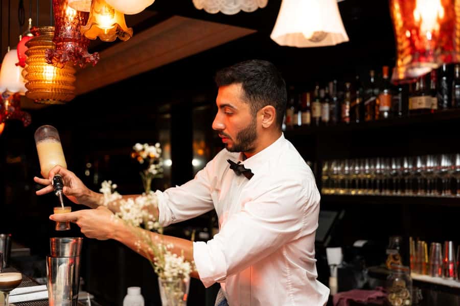 Sydney: Cabaret Dinner Show at the Honeycomb Club - What the Three-Hour Evening Includes