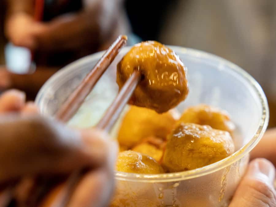 Sydney: Chinatown Street Food & Culture Guided Walking Tour - How the guide joins food with Chinatown’s story