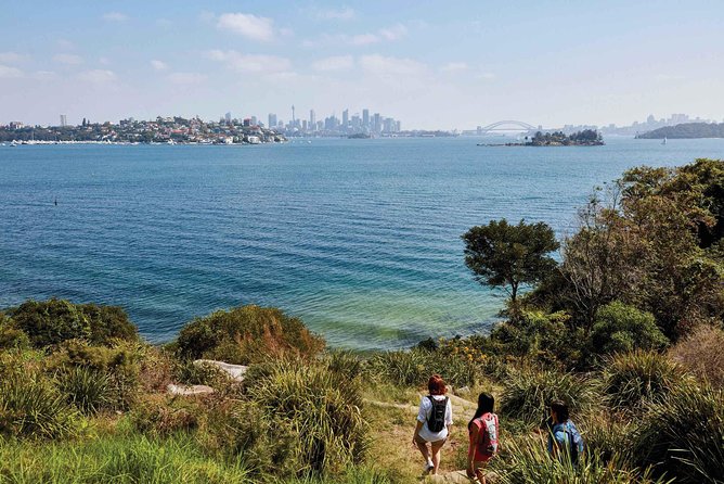 Sydney City Highlights & Hidden Gems: Private or Small Group Tour - Kirribilli, cathedral views, and the Royal Botanic Gardens