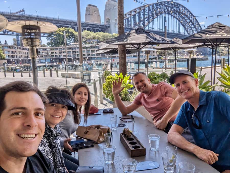 Sydney: City & The Rocks 3.5-Hour Walking Tour with a Drink - The guides make the difference