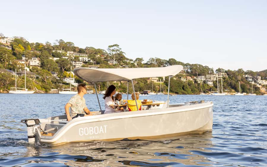 Sydney: Electric Boat Rental from The Spit, Mosman - Starting at The Spit, Mosman