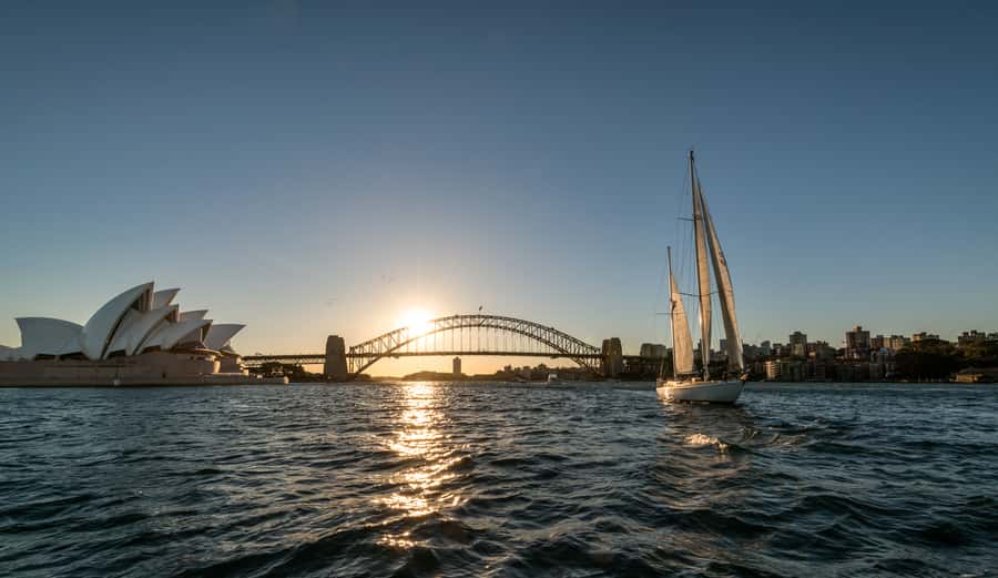 Sydney: Exclusive Sydney Harbour Cruise on a Classic Yacht - Settling in before the sails go up
