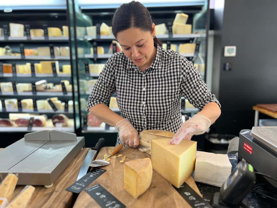 Sydney: Food Tour in Surry Hills with 8 Local Food Tastings - Why Surry Hills Makes a Good Food Tour Setting