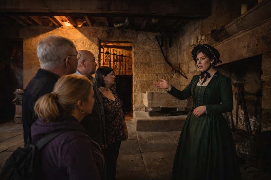 SYDNEY : Ghosts, Grog & The Rocks: Haunted Pubs &Cellar Tour - Final call: a good short night in The Rocks