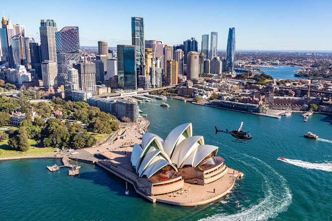 Sydney Grand Tour by Helicopter - From Sydney Airport to Maroubra and Coogee