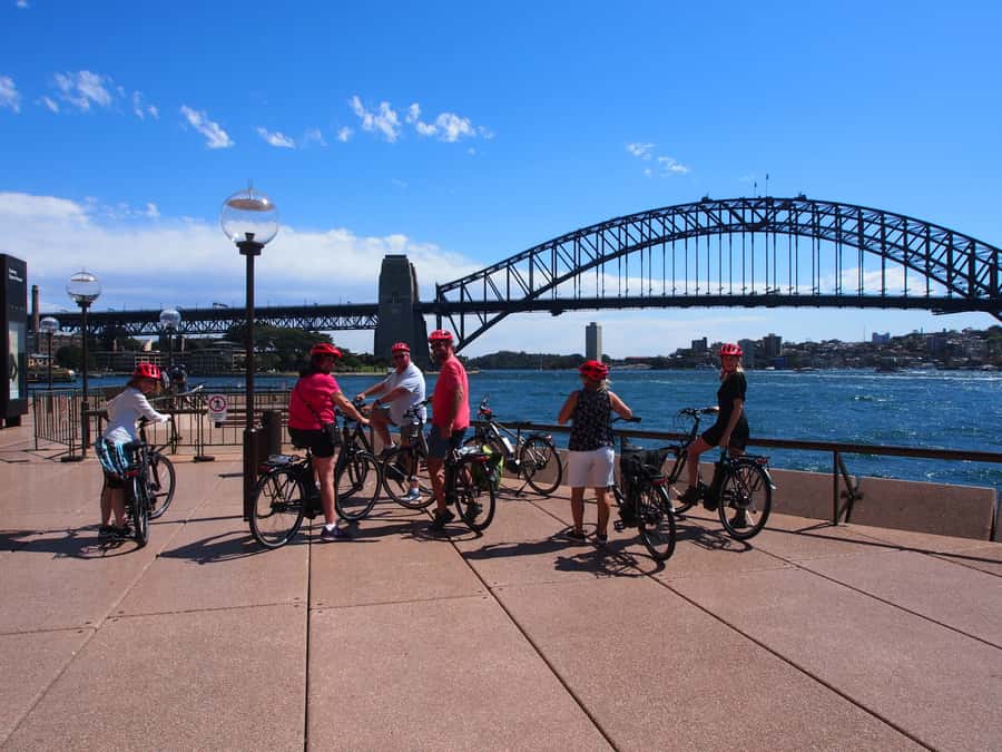 Sydney: Guided Harbour E-Bike Tour - Crossing the Harbour Bridge on two wheels