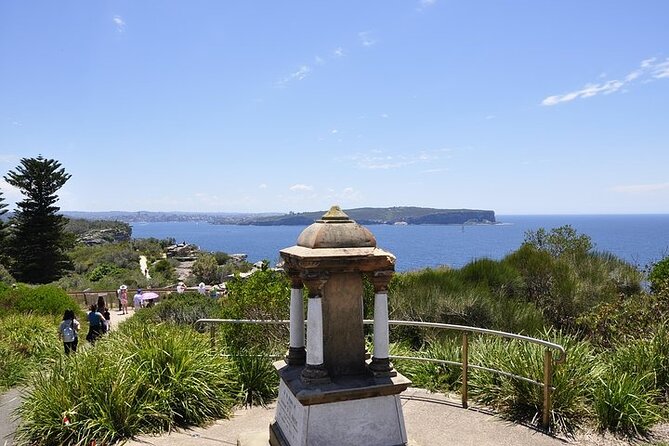 Sydney Guided Sightseeing Bus Tour - The Gap Lookout and Sydney’s ocean edge