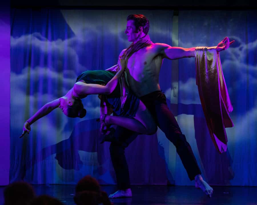 Sydney Harbour: Cabaret Cruise with 3-Course Dinner - Voyage of Love and the one-hour cabaret