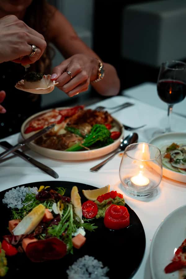 Sydney Harbour: Glass Boat Signature Dinner Cruise - Timing, entertainment, and the pace of the evening