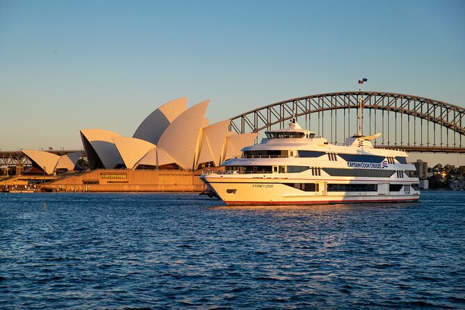 Sydney Harbour Gourmet Gold Dinner Cruise from Circular Quay - The first harbour view: Opera House and Harbour Bridge
