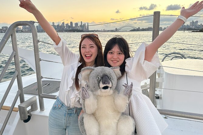 Sydney Harbour Sightseeing Highlights Cruise - Picking the best time and seat
