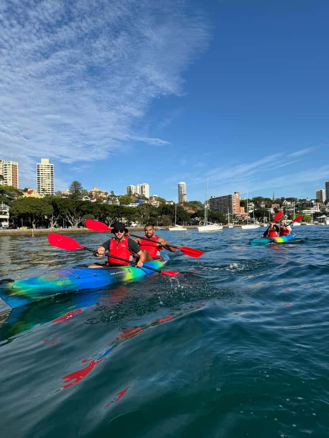 Sydney: Harbour Sunrise Kayak Tour - The safety briefing and first paddle strokes