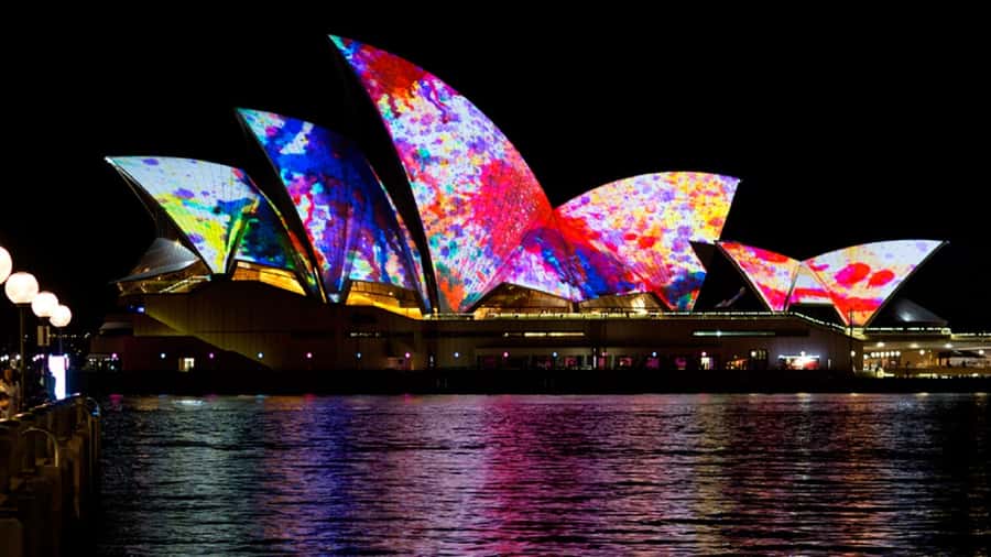 Sydney Harbour: Tall Ship Vivid Dinner Cruise - Choosing between the Soren Larsen and Southern Swan