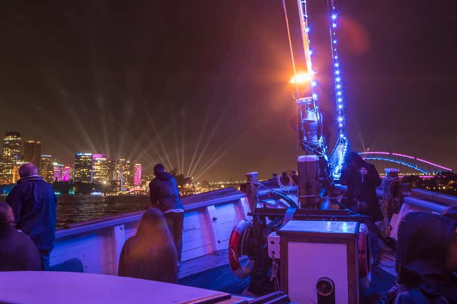 Sydney Harbour: Tall Ship Vivid Dinner Cruise - The optional mast climb