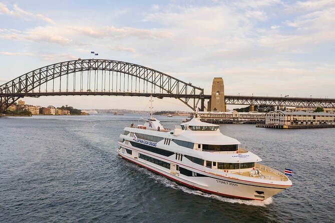 Sydney: Harbour View Lunch Cruise from Darling Harbour - Why a Sydney Harbour lunch cruise works so well