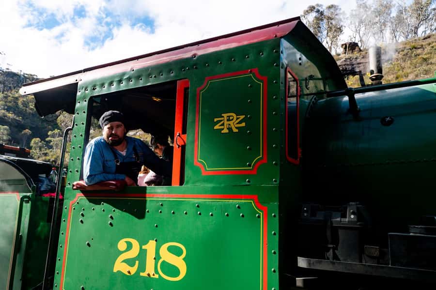 Sydney: Heritage Zig Zag Steam Train and Blue Mountains Tour - Govetts Leap and the Grose Valley