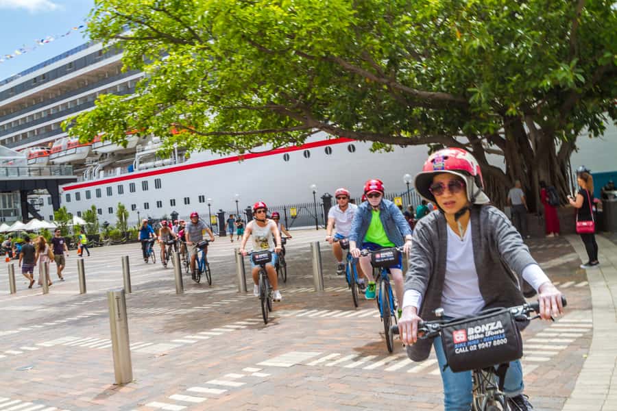 Sydney: Iconic Sights 4-Hour Bike Tour - Key points at a glance