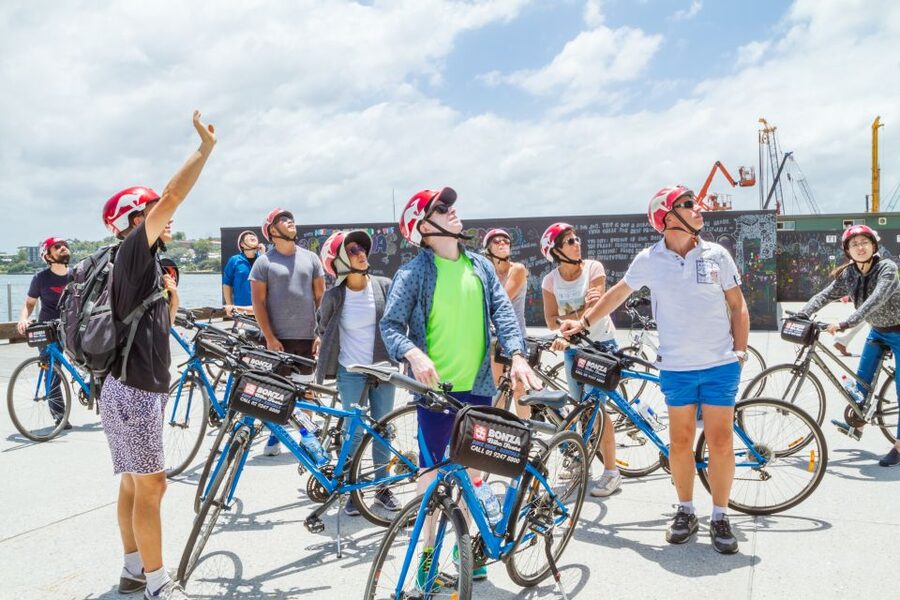 Sydney: Iconic Sights 4-Hour Bike Tour - Bikes, comfort, and family arrangements