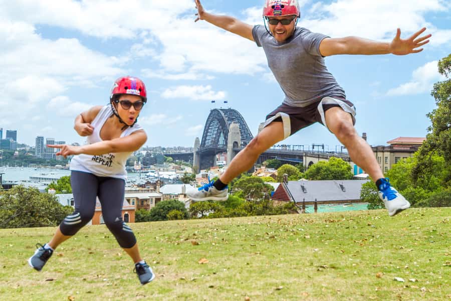 Sydney: Iconic Sights 4-Hour Bike Tour - Hyde Park, the ANZAC Memorial, and city streets