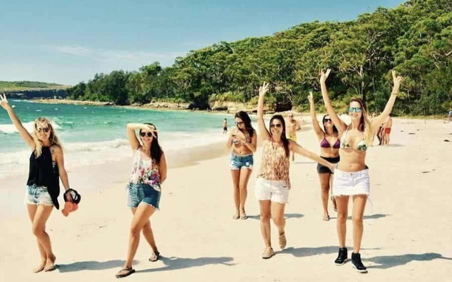 Sydney: Jervis Bay Day Trip with Dolphins, Roos & Beach Time - Who should book this Jervis Bay trip?