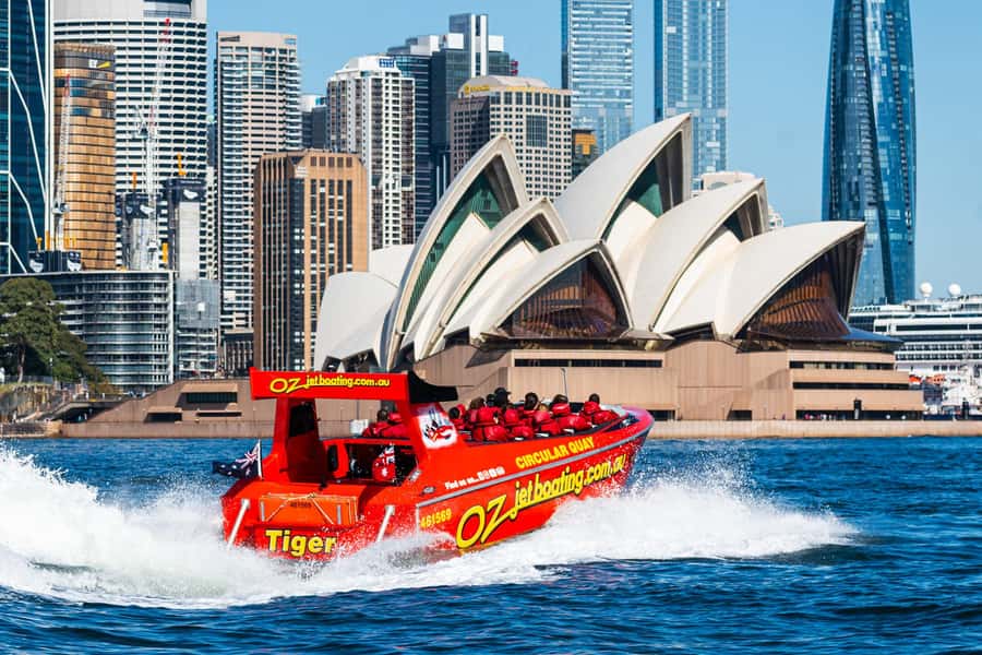 Sydney: Jet Boat Adventure Ride from Circular Quay - The wet-seat question