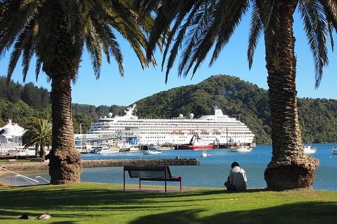 Sydney Kingsford Smith Airport: Shared Transfer to Sydney CBD - Who should book it?