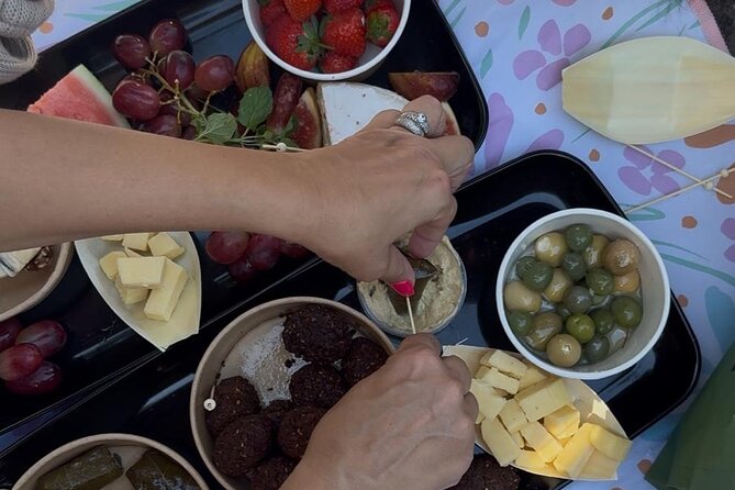 Sydney: Ku-ring-gai Chase National Park with Hike, Swim, Picnic - What the picnic adds to the day