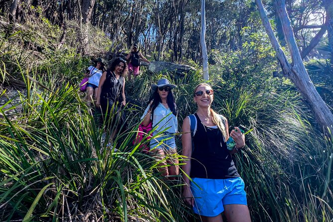 Sydney: Ku-ring-gai Chase National Park with Hike, Swim, Picnic - How the small group changes the experience