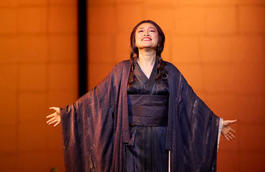 Sydney: Madama Butterfly the Sydney Opera House - Italian singing with English and Chinese surtitles