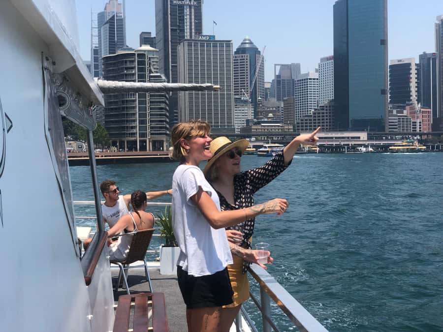 Sydney: Morning or Afternoon Harbour Sightseeing Cruise - Why Sydney Harbour is best seen from a boat