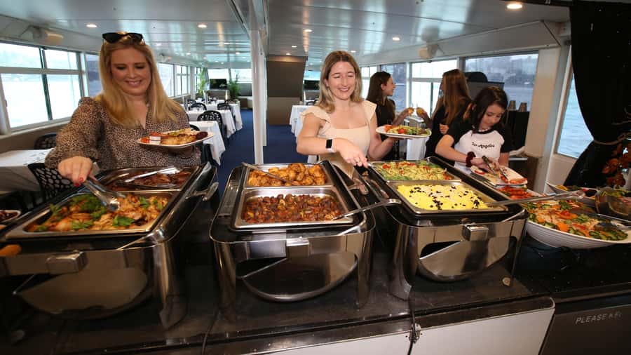 Sydney: Morning Sightseeing Bus to Bondi with Lunch Cruise - Key points to know before booking