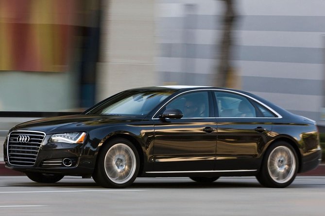 Sydney Port Private Departure Transfer: City Hotel to Cruise Port - Meeting the driver at your hotel
