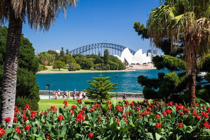 Sydney Private Day Tours | See Sydney in Style | 8 Hour Luxury Private Tour - Key points at a glance