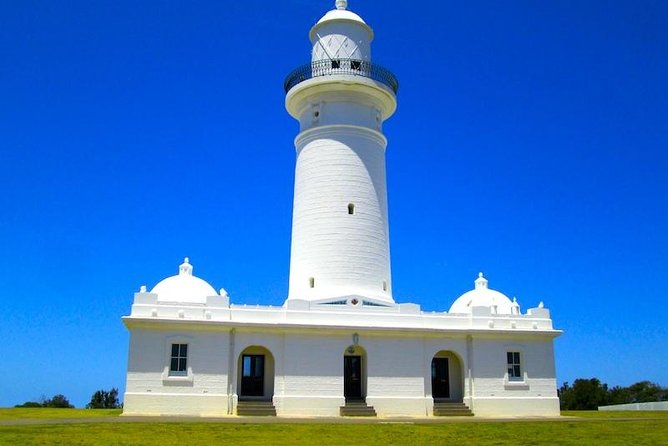 Sydney Private Day Tours | See Sydney in Style | 8 Hour Luxury Private Tour - Fortifications, pies, and Sydney’s inner harbour