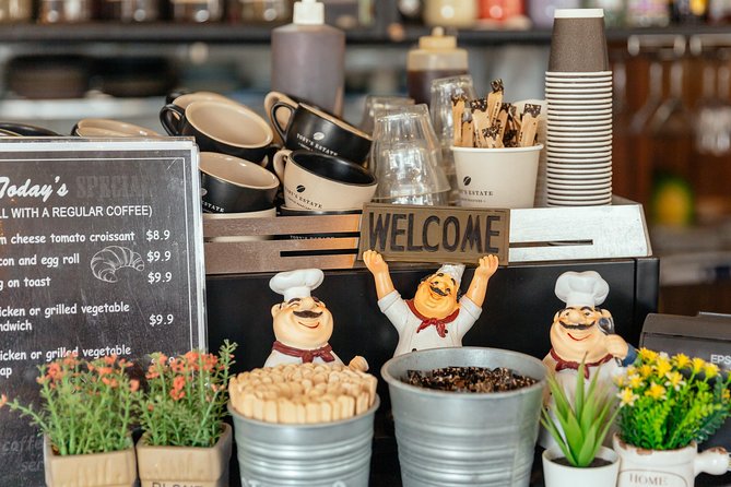 Sydney Private Food Walking Tour With Locals: The 10 Tastings - A private tour lets you shape the afternoon