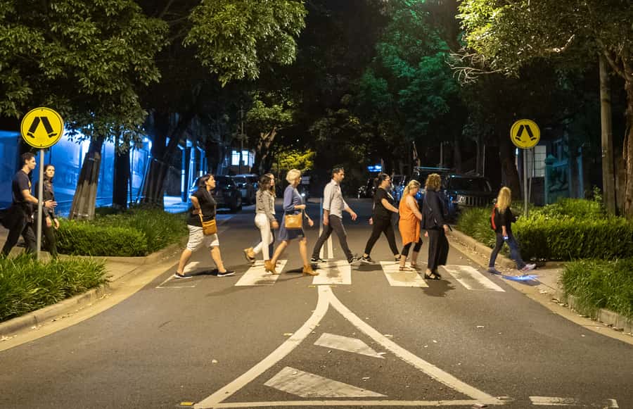 Sydney: Razor Gangs True Crime Tour - Treating the walk as an investigation